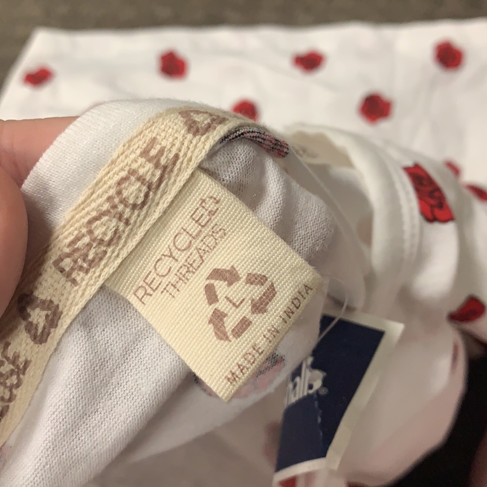 Rose Pattern Top - Picture 3 of 3